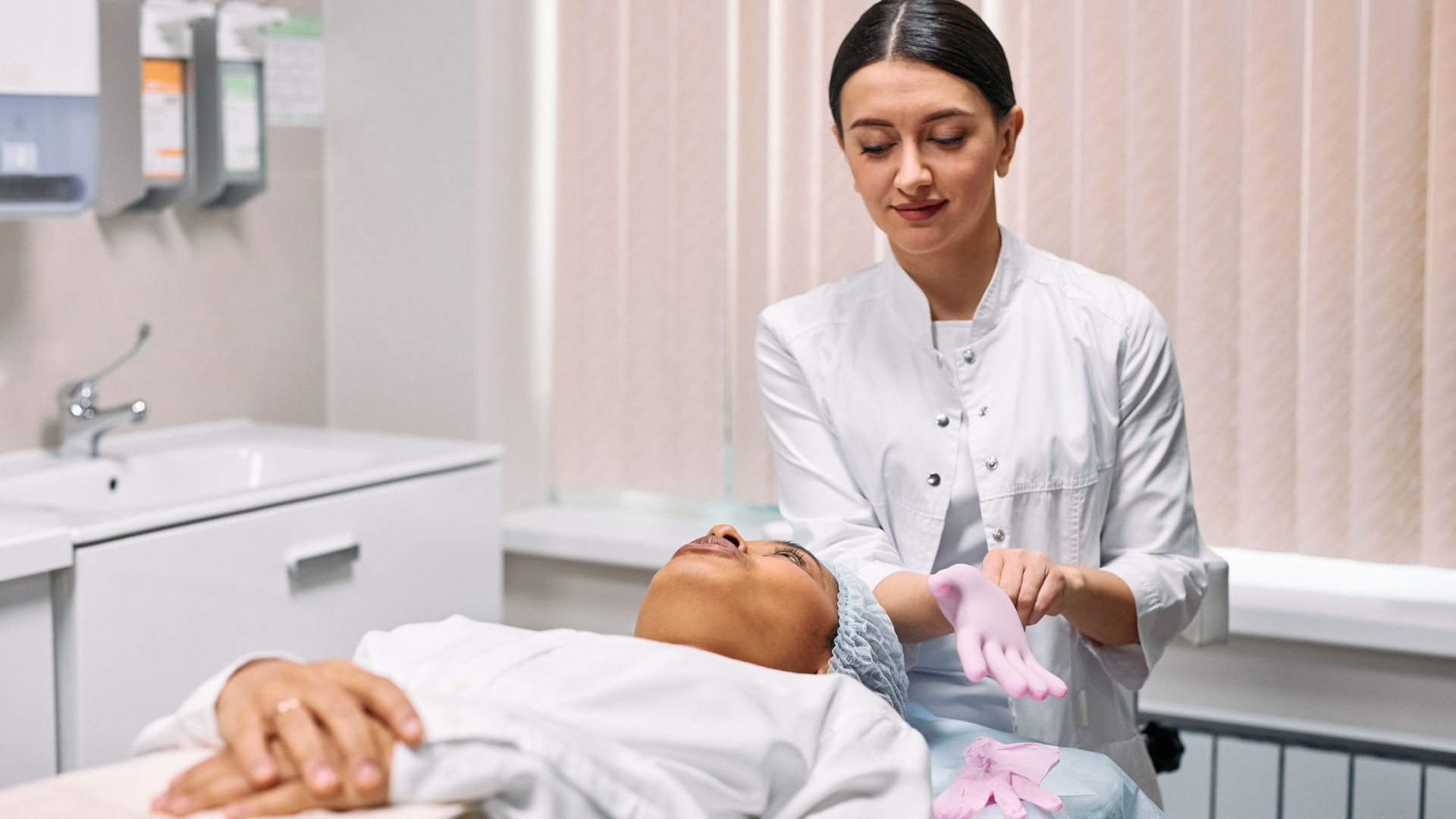 What are the methods of examination of the skin?